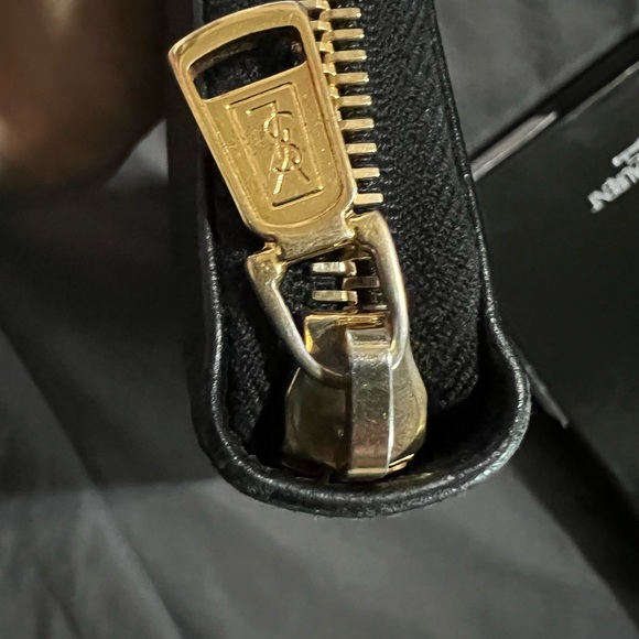 Yves Saint Laurent Chevrette Bell De Jour Clutch/Wallet - Picture 6 of 7